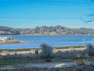 725 Alsea Hwy, Waldport, OR 97394