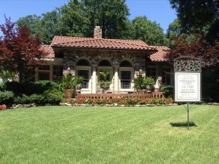 705 Mclean Blvd, Memphis, TN 38104-5115