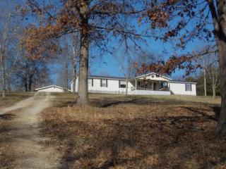 100 Beechview Dr, Clifton, TN 38425-5001