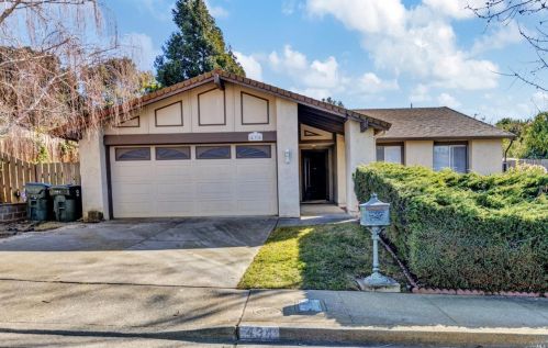 434 Brentwood Dr, Benicia CA  94510-1437 exterior