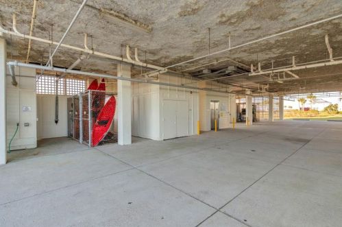 26550 Mangrove Dr, Galveston TX  77554-5116 exterior