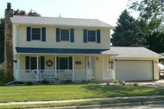 321 36th Ave, Clinton, IA 52732-1305
