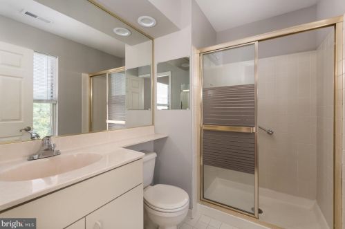 817 Roundtree Pl, Lawrence Township NJ  08648-2538 exterior