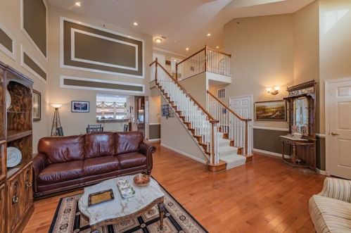 1065 Surrey Woods Dr, Canonsburg, PA 15317-6306