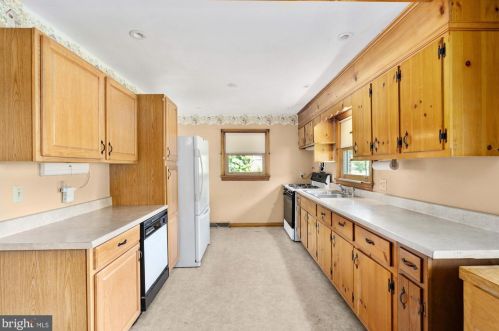 826 Forbes St, Fredericksburg, VA 22405-2016