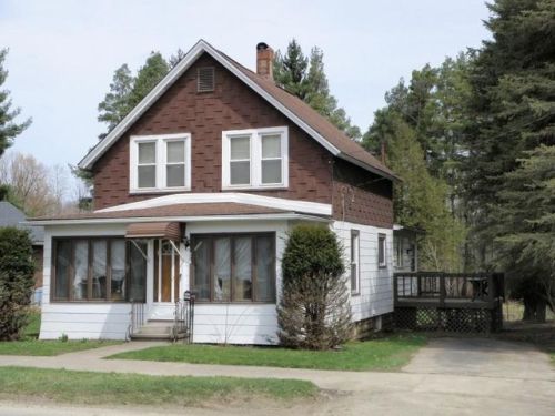 925 Main St, Corry PA  16407-2036 exterior
