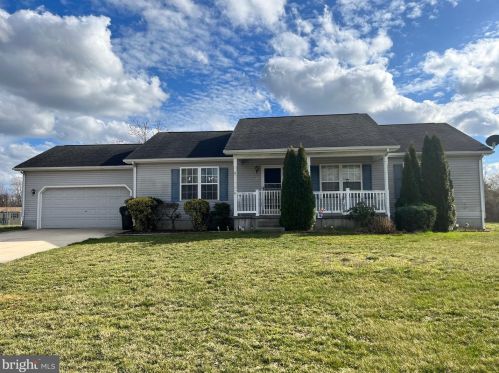 71 Chestnut Ridge Dr, Magnolia, DE 19962-1675