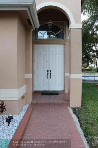 12631 28th St, Hollywood FL  33027-3827 exterior