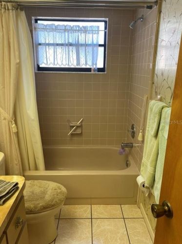 3048 Peterborough St, Tarpon Springs FL  34690-2036 exterior