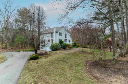79 Bricketts Mill Rd, Hampstead, NH 03841-2311