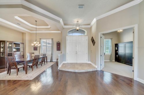 5404 Satin Leaf Ct, Sanford, FL 32771-5425