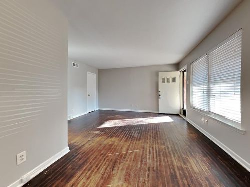 6725 Ascot Ln, Dallas TX  75214-1628 exterior