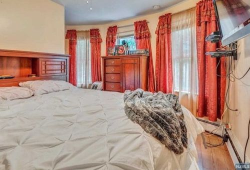 131 Bergen Ave, Ridgefield Park NJ  07660-1521 exterior