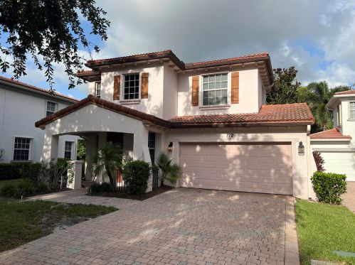 712 Duchess Ct, West Palm Beach, FL 33410-1554