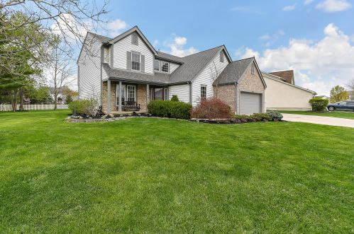 2815 Wynridge Dr, Darbydale OH  43123-8709 exterior