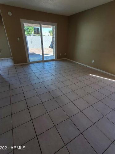 12603 37 Ave, Phoenix AZ 85053-2804 exterior