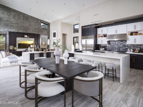 14236 Highland Ave, Scottsdale AZ 85256-2810 exterior