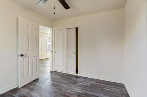 2720 Sparks Way, Modesto CA  95350-1744 exterior