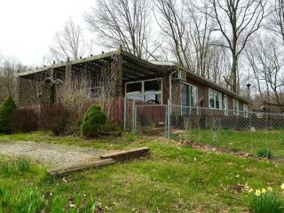 34329 Rocksprings Rd, Hemlock Grove, OH 45769-9717