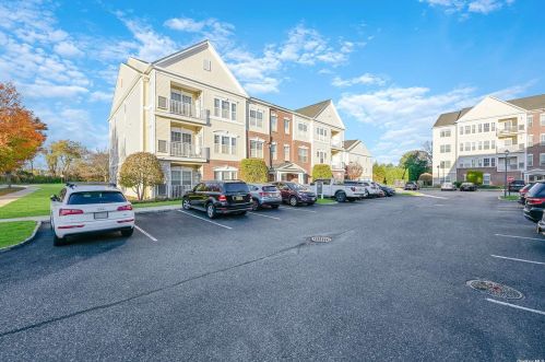 1622 Finch Ln, Central Islip, NY 11722-4491