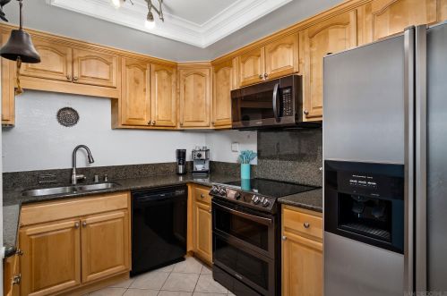 6169 Caminito Baeza, San Diego, CA 92122-3458