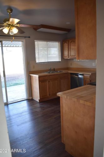 12637 38 Ave, Phoenix AZ 85053-4504 exterior