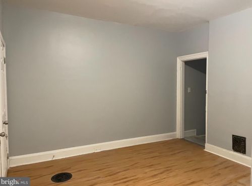 104 Linden St, Camden NJ  08102-1631 exterior