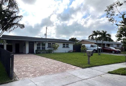 5510 Park Cir, West Palm Beach, FL 33405-3430