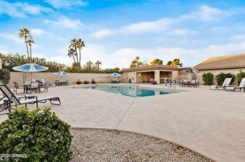 7916 Plz Ave, Scottsdale AZ 85250-6709 exterior