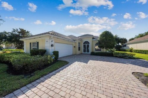 2772 Island Pond Ln, Naples, FL 34119-7526