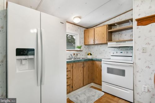 155 Whippoorwill Way, West Deptford NJ  08051-1383 exterior