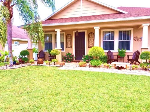 1925 Binnacle St, Kissimmee, FL 34744-5926
