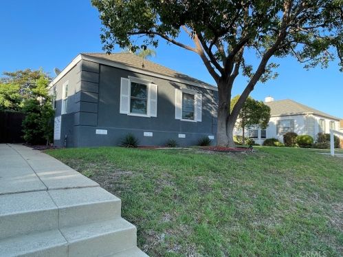 4445 14th St, Long Beach, CA 90804-3104