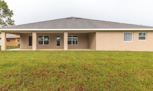 2498 Berkshire Blvd, Fort Pierce, FL 34952-7313