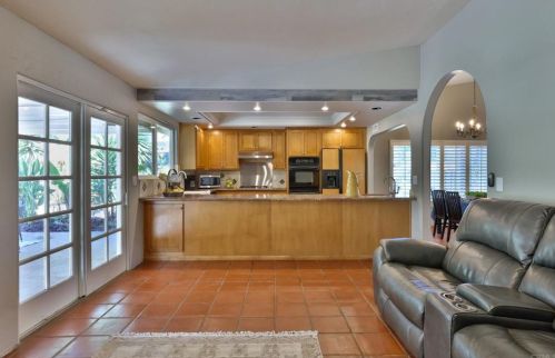 1124 Lostinda St, El Cajon CA  92019-3255 exterior