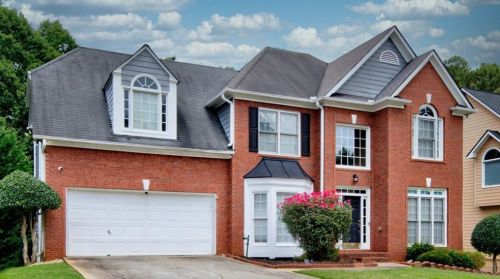 680 Oakview Trl, Stone Mountain, GA 30087-6610
