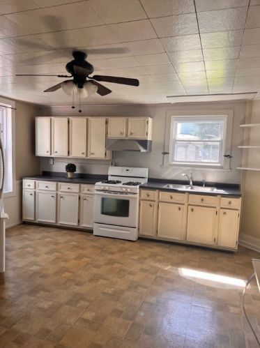 119 Washington St, Latrobe, PA 15650-1460