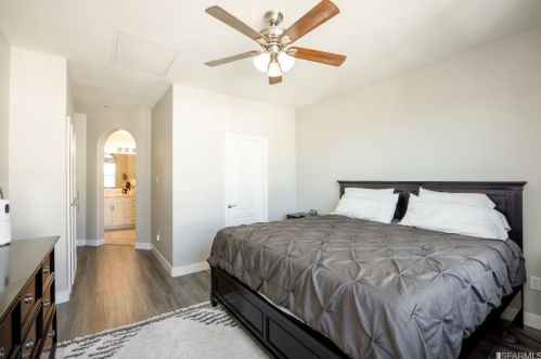 4308 Clarinbridge Cir, Pleasanton CA  94568-7208 exterior