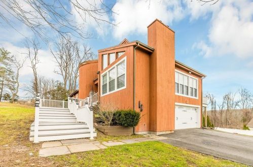 38 Adams Rd, Bloomfield, CT 06002-1102