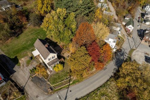 708 Western Ave, Jeannette, PA 15644-2354