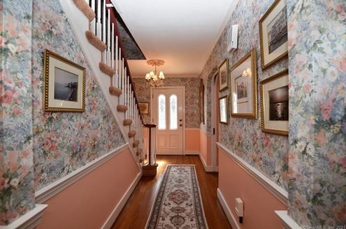 1836 Asylum Ave, Hartford, CT 06117-2605