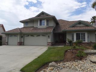 1633 Harrod Way, Salinas, CA 93906-5216