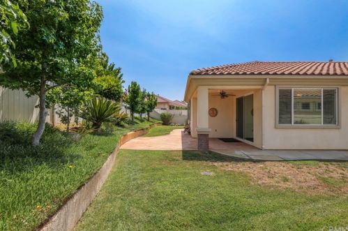 968 Wind Flower Rd, Beaumont CA  92223-8543 exterior