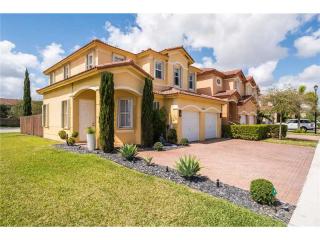 8610 111th Ct, Miami, FL 33178-5284