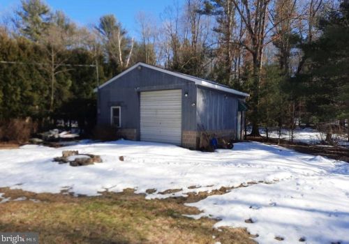 277 Buck Mountain Rd, Weatherly, PA 18255-4931