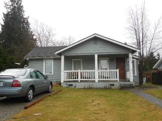 2214 Monroe Ave, Everett WA  98203-5319 exterior