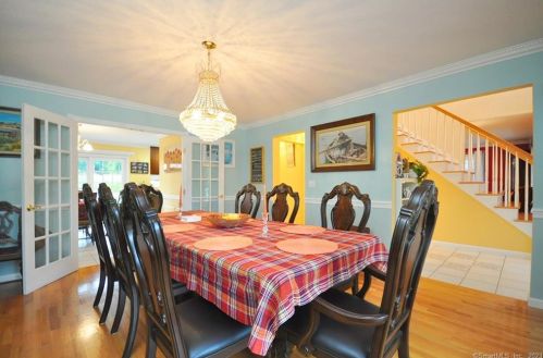 67 Steeplechase Dr, Manchester CT  06040-7066 exterior