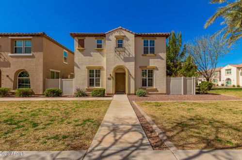 941 Utilis Dr, Gilbert, AZ 85296-2870