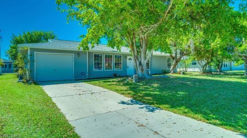 1822 2nd Ave, Cape Coral, FL 33909-5209