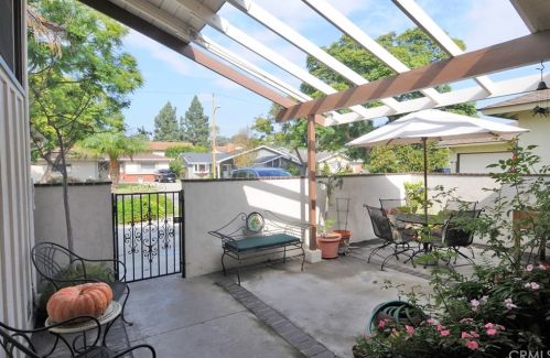 6218 6th St, Long Beach, CA 90803-2116